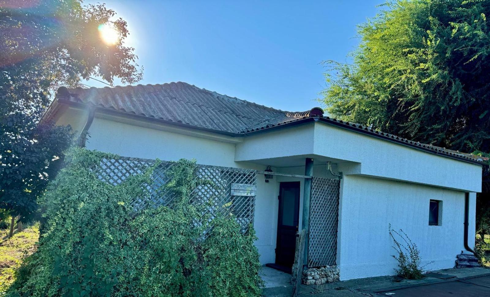 Domeniile Clos Des Colombes Douăzeci şi Trei August Exterior foto