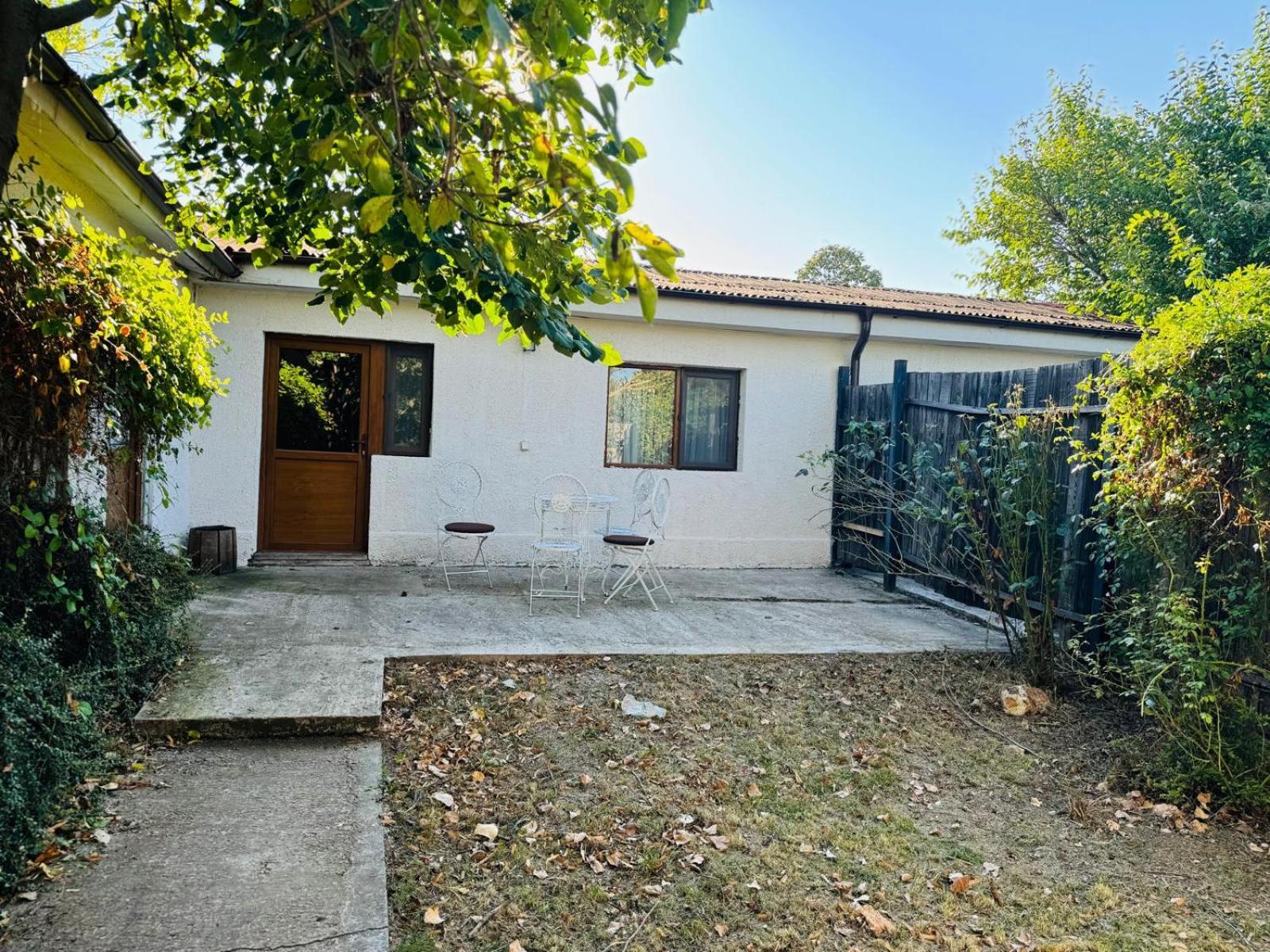 Domeniile Clos Des Colombes Douăzeci şi Trei August Exterior foto
